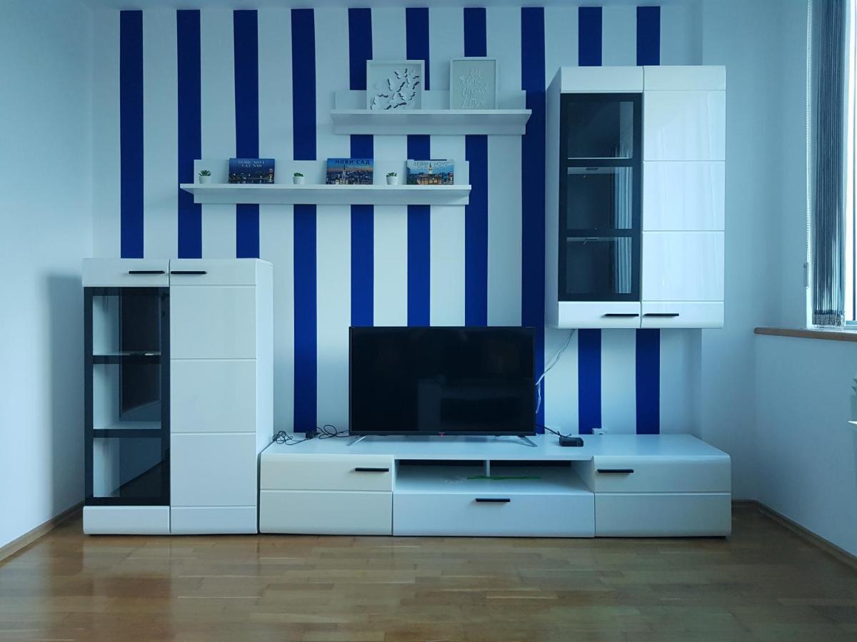Central Apartment With 24-7 Building Security 诺威萨 外观 照片